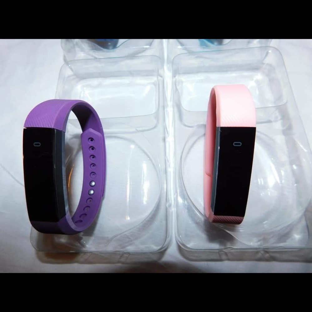 Smart bracelet (Fitbit) (Watch)